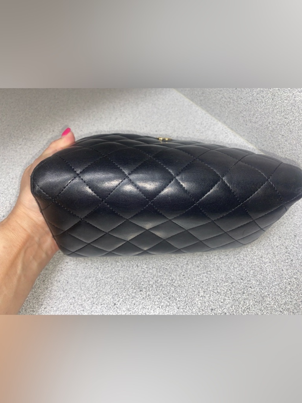 Chanel Black Quilted Lambskin Leather Long Zip Wallet with Gold CC Logo EUC - Picture 12 of 15